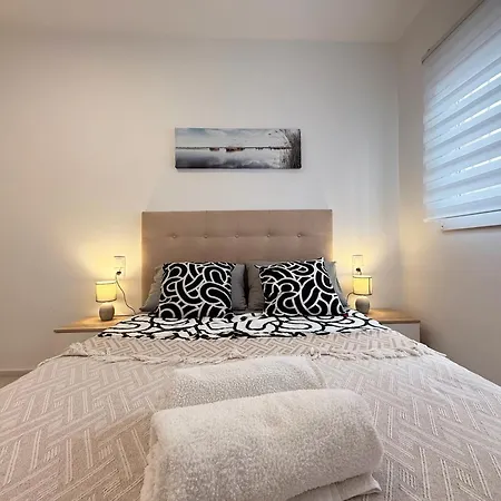 Comfortable 1 Bedroom In Appartement