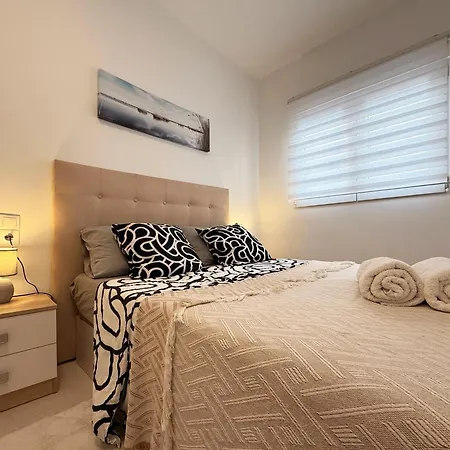 アパート Comfortable 1 Bedroom In *